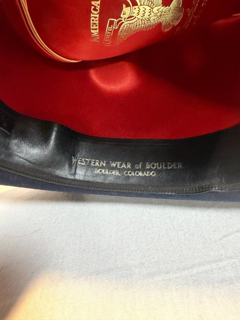 Vintage American Hat Co Felt Cowboy Hat 7 3/8 Feather Band Western USA - Picture 9 of 10